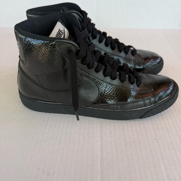 Nike Black High Top Sneakers Size 8.5 - Picture 4 of 12